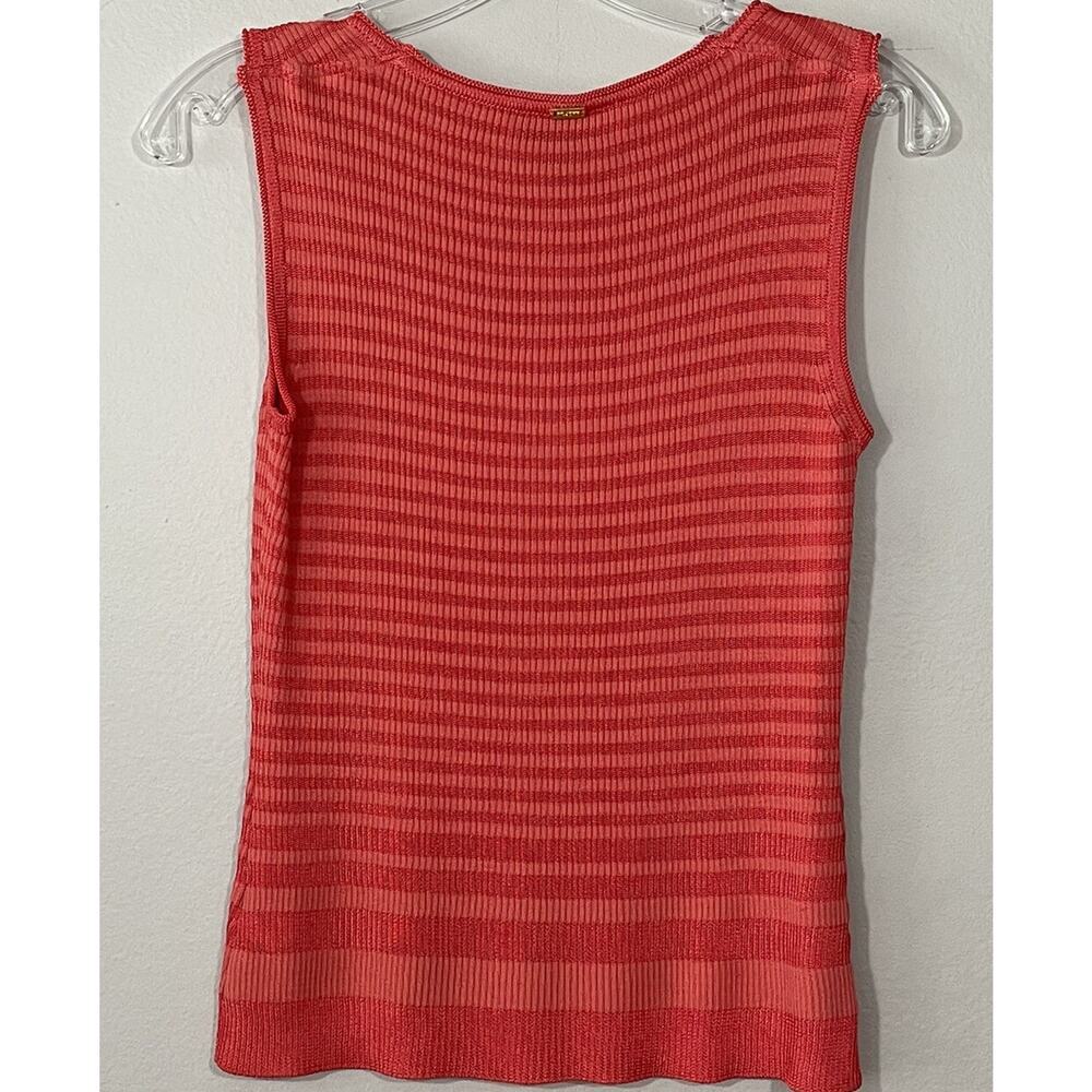 Red Sleeveless Ribbed Top - Picture 2 of 11